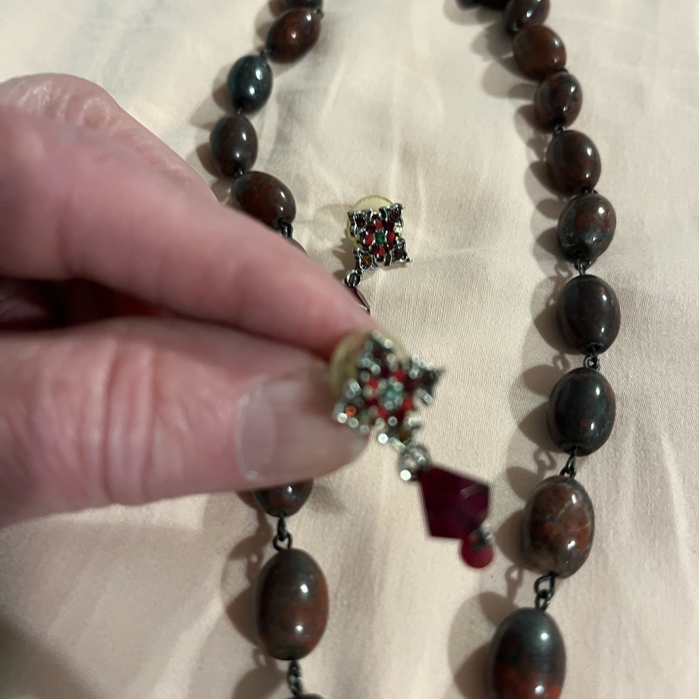 Ornate Red and Brown Cross Pendant Necklace Earring Set - Picture 4 of 4